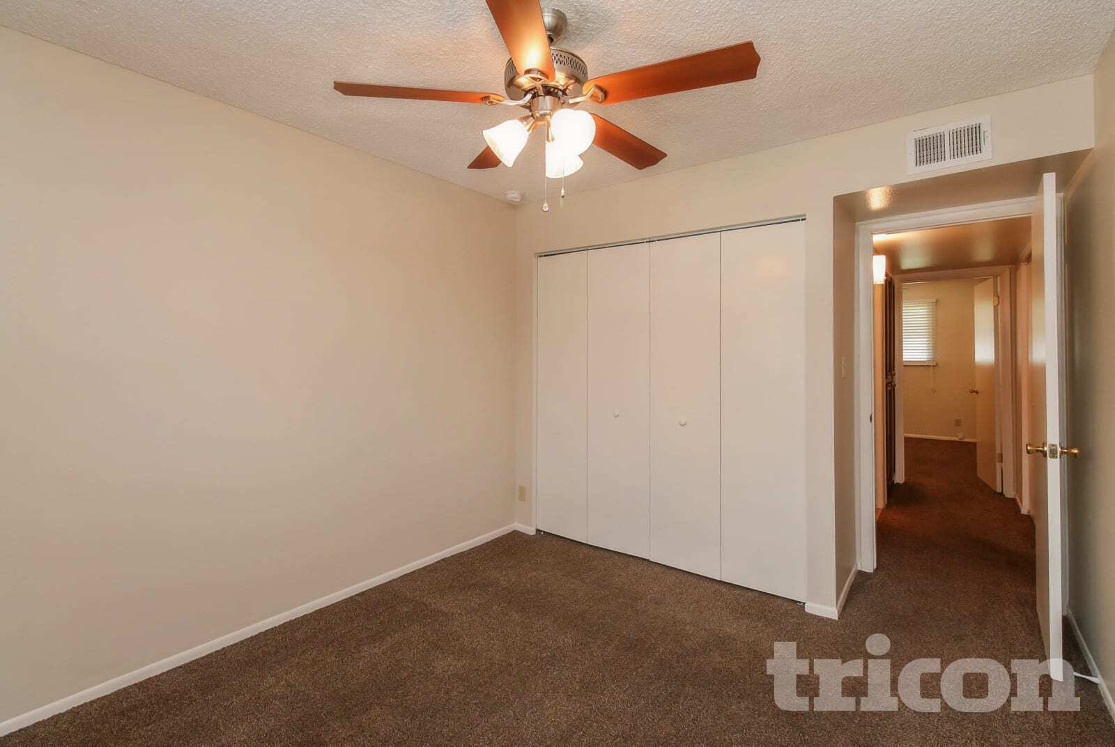 Building Photo - 5025 S Mill Ave