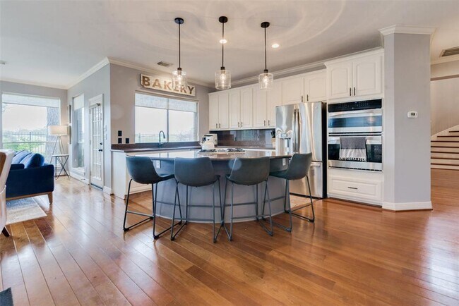 Building Photo - Stunning Home in Falcon Point!
