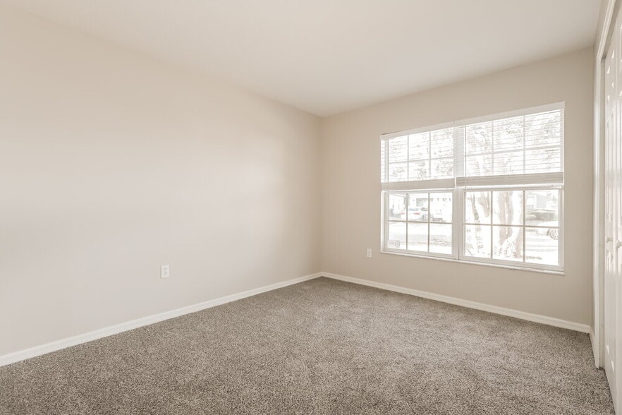 Building Photo - 9421 Cypress Harbor Dr