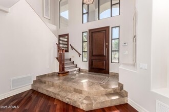 Building Photo - 8614 N 17th Pl