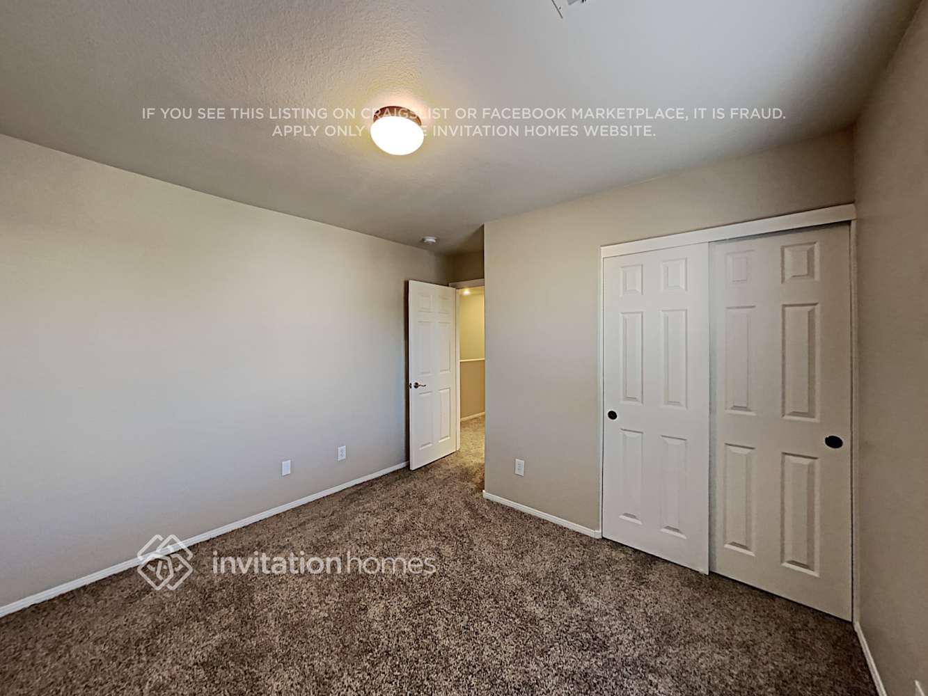 Building Photo - 11575 W Aruba Beach Ave