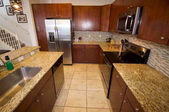 Building Photo - 4616 Tara Cove Way