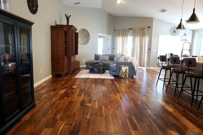 Building Photo - 9991 Brodbeck Blvd