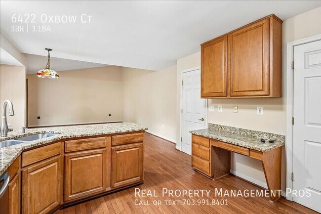 Building Photo - 6422 Oxbow Ct