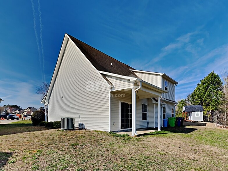 Building Photo - 6300 Slopeside Ct