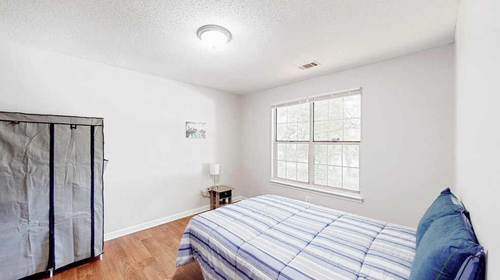 Building Photo - 4808 Brasac Dr