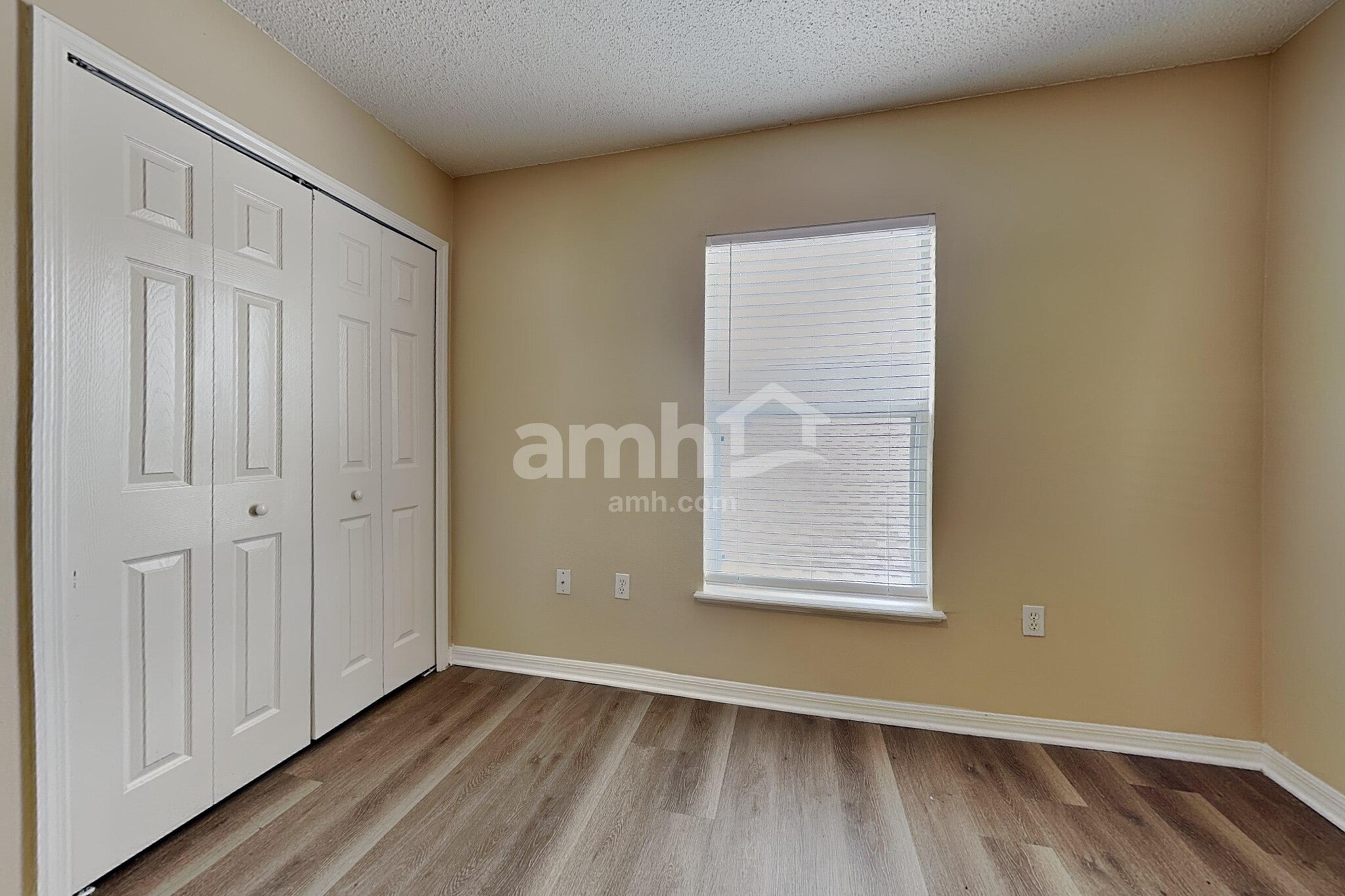 Building Photo - 30500 Birdhouse Dr