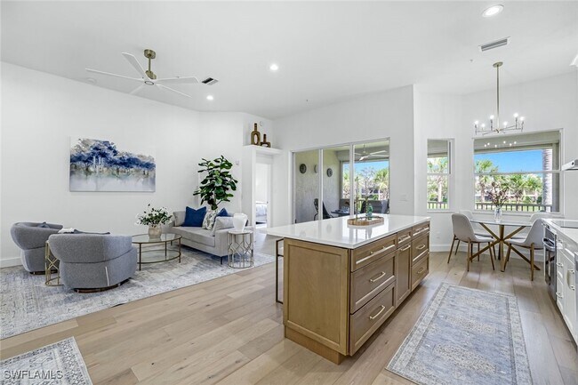 Building Photo - 630 Lalique Cir