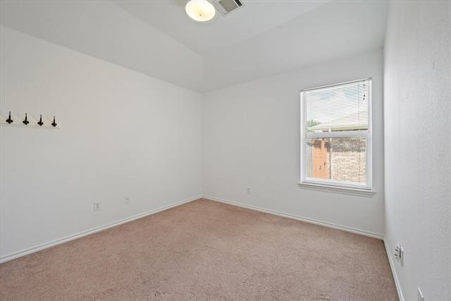 Building Photo - 3110 Eastwood Dr