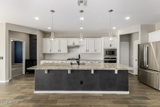 Building Photo - 17771 W Granite View Dr