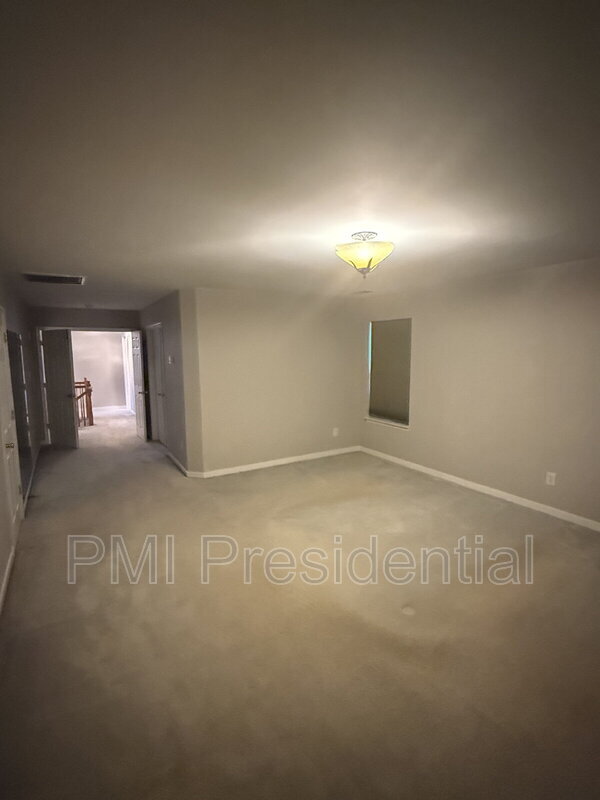 Building Photo - 8008 Moss Gate Ct