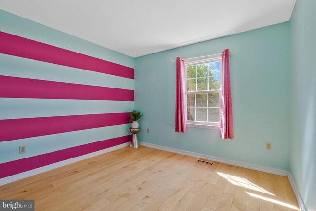 Building Photo - 4638 Luxberry Dr