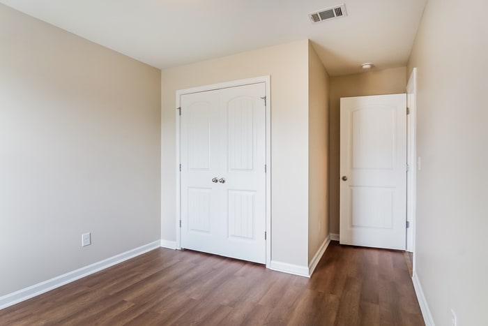 Building Photo - 16405 Waterbury Ln