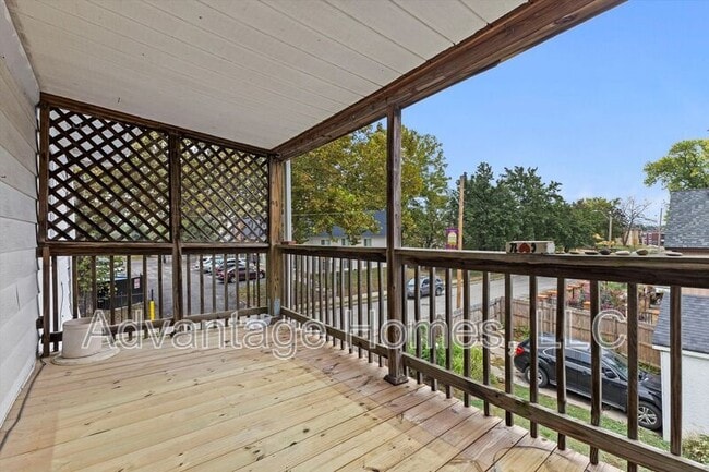 Building Photo - 315 Garfield Ave