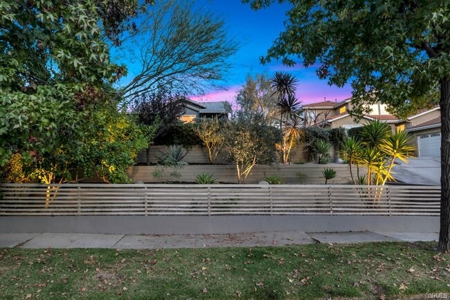 Primary Photo - 4716 Tyrone Ave