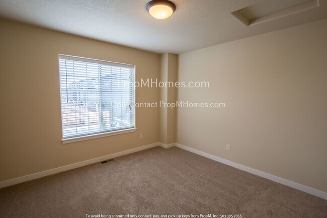 Building Photo - 10605 NW 303rd Pl