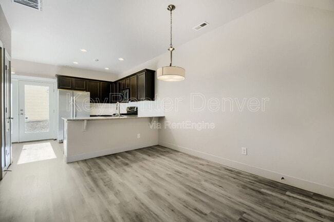 Building Photo - 13630 Garfield St
