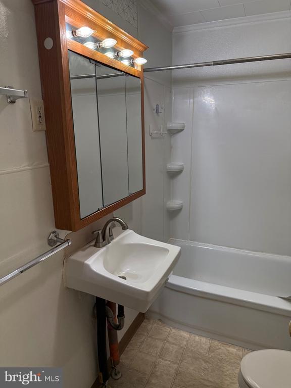 Building Photo - 77 Quarry Rd