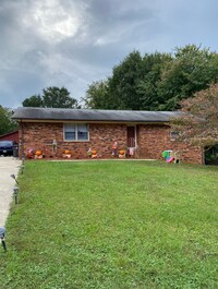 Building Photo - 926 Long Dr