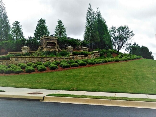 Building Photo - 4475 Donahue Ave