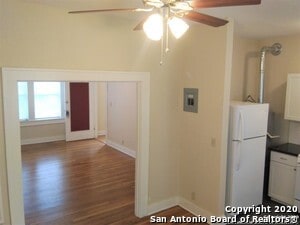 Building Photo - 133 W Magnolia Ave