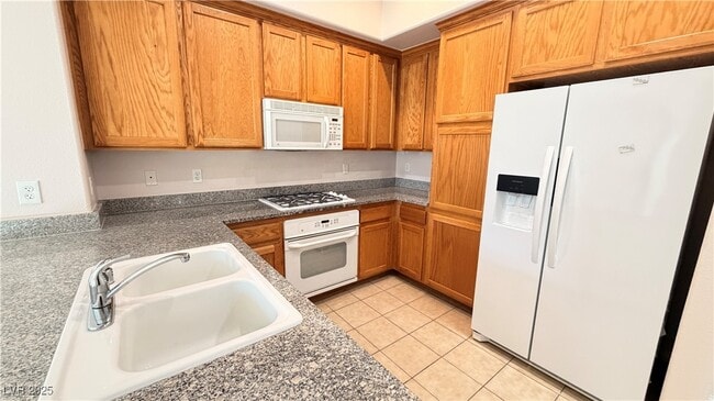 Building Photo - 38 E Serene Ave