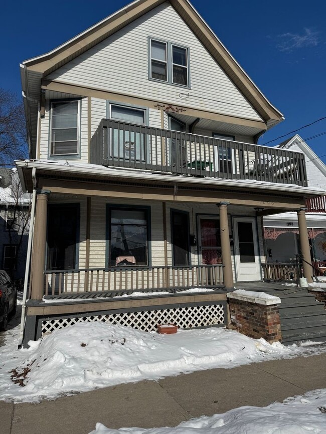 Building Photo - Jenifer Street Living