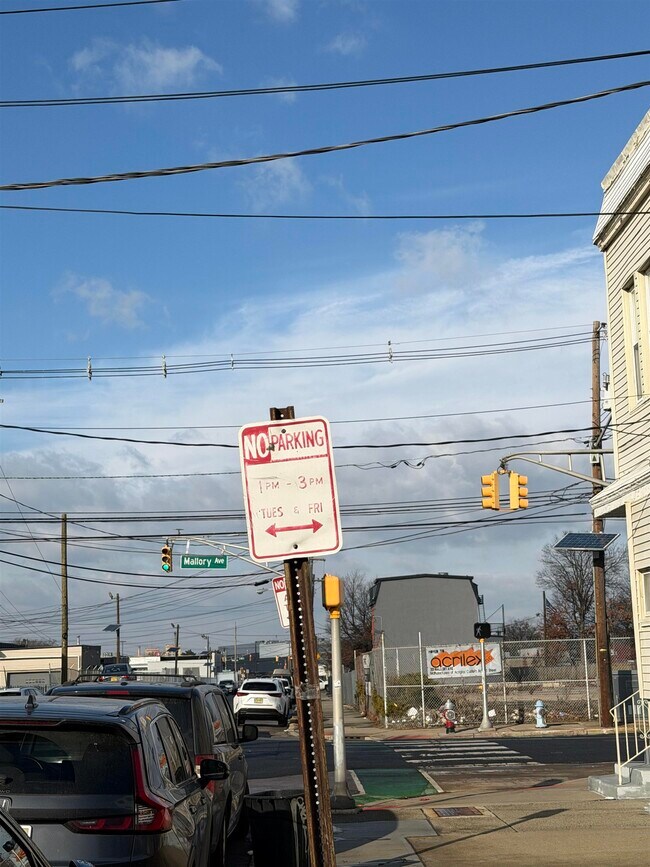 Building Photo - 200 Culver Ave