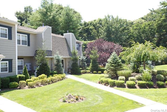 Building Photo - 446 Lake Pointe Dr