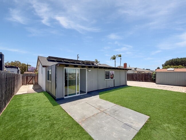 Building Photo - Contemporary 3BD/2BA House in Lemon Grove ...