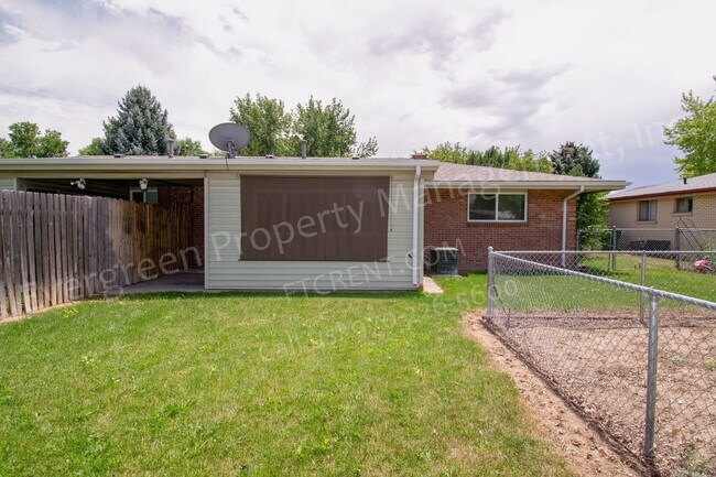 Building Photo - 1321-1323 E. 16th St.