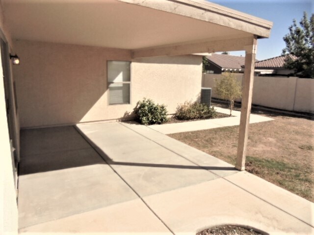 Building Photo - 8035 W Mission Ln