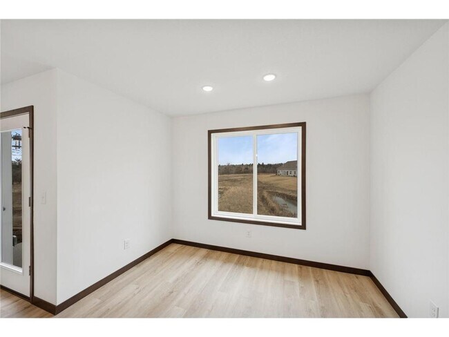 Building Photo - 18061 Walnut Circle