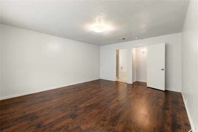 Building Photo - 206 Shady Brook Dr