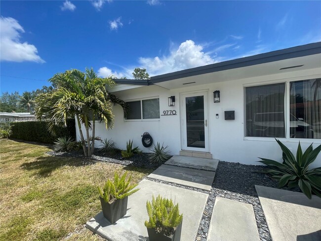 Primary Photo - 9770 SW 85th Terrace