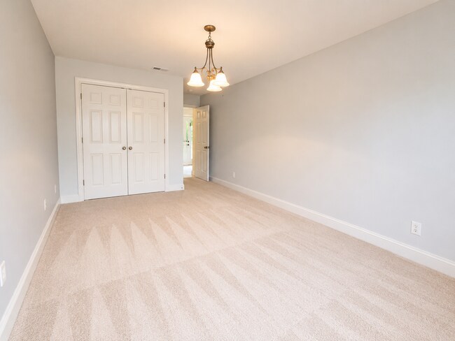 Building Photo - 112 Wilda Dr