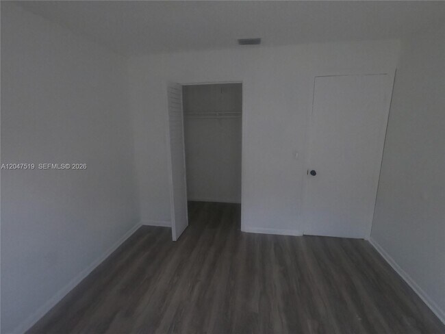Building Photo - 3060 NW 204th Ln
