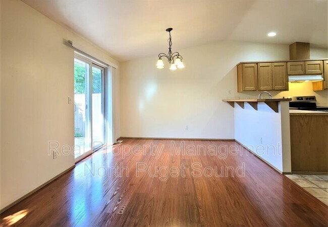 Building Photo - 5953 Grove St