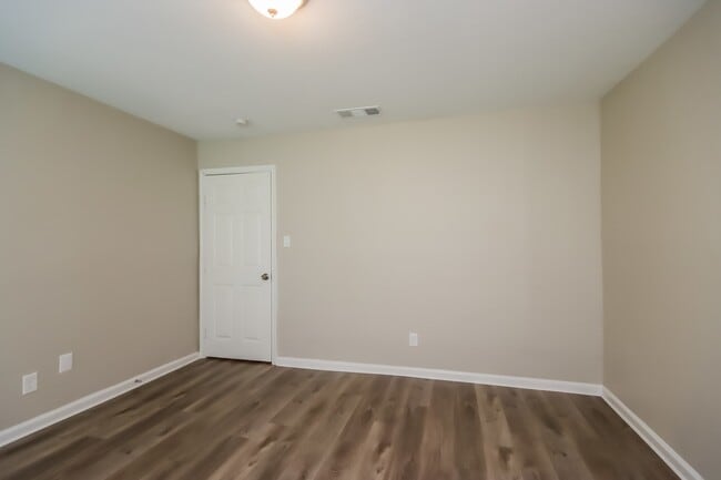 Building Photo - 24118 Grey Fox Dr