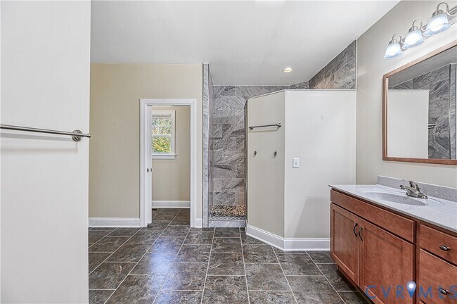 Building Photo - 15604 Heth Dr