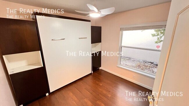 Building Photo - 3977 Journey Ct