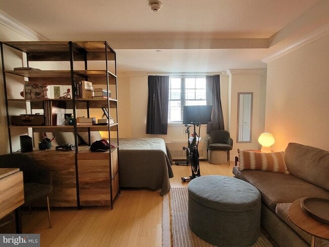 Building Photo - 1701 Locust St