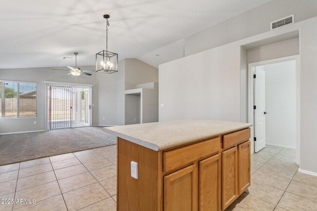 Building Photo - 1556 N Rockwell Ct