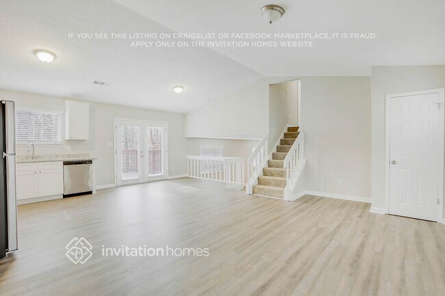 Building Photo - 834 Forest Path