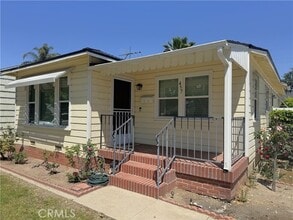 Building Photo - 457 E Italia St