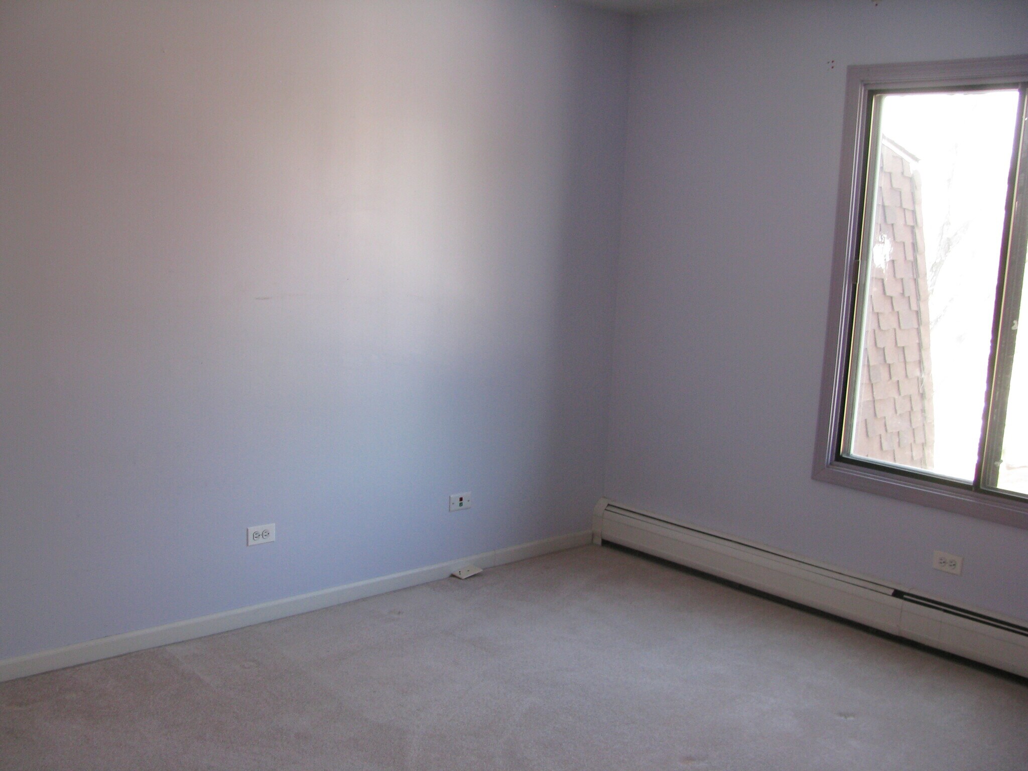 Building Photo - 985 S Court of Shorewood