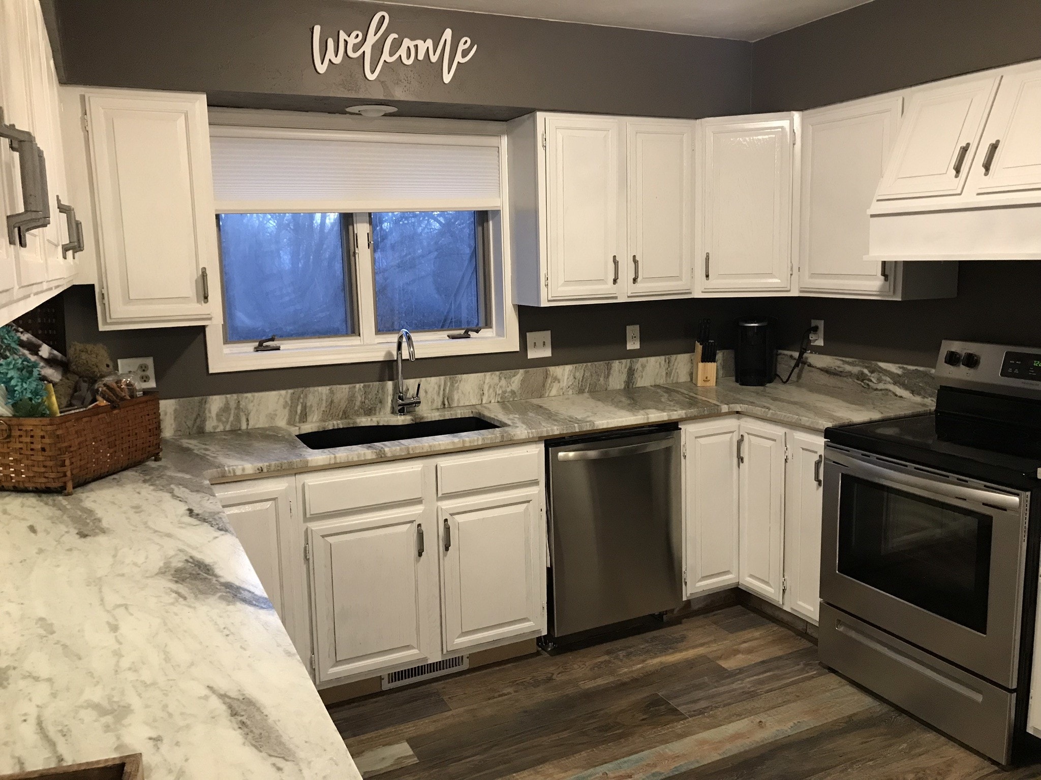 Building Photo - 325 Westbrook Dr