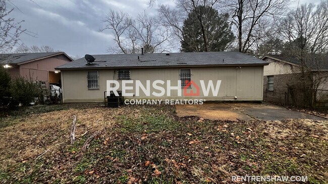 Building Photo - 3666 Bluff Wood Dr