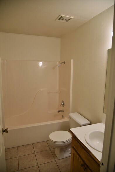 Building Photo - 428 Kays Ln