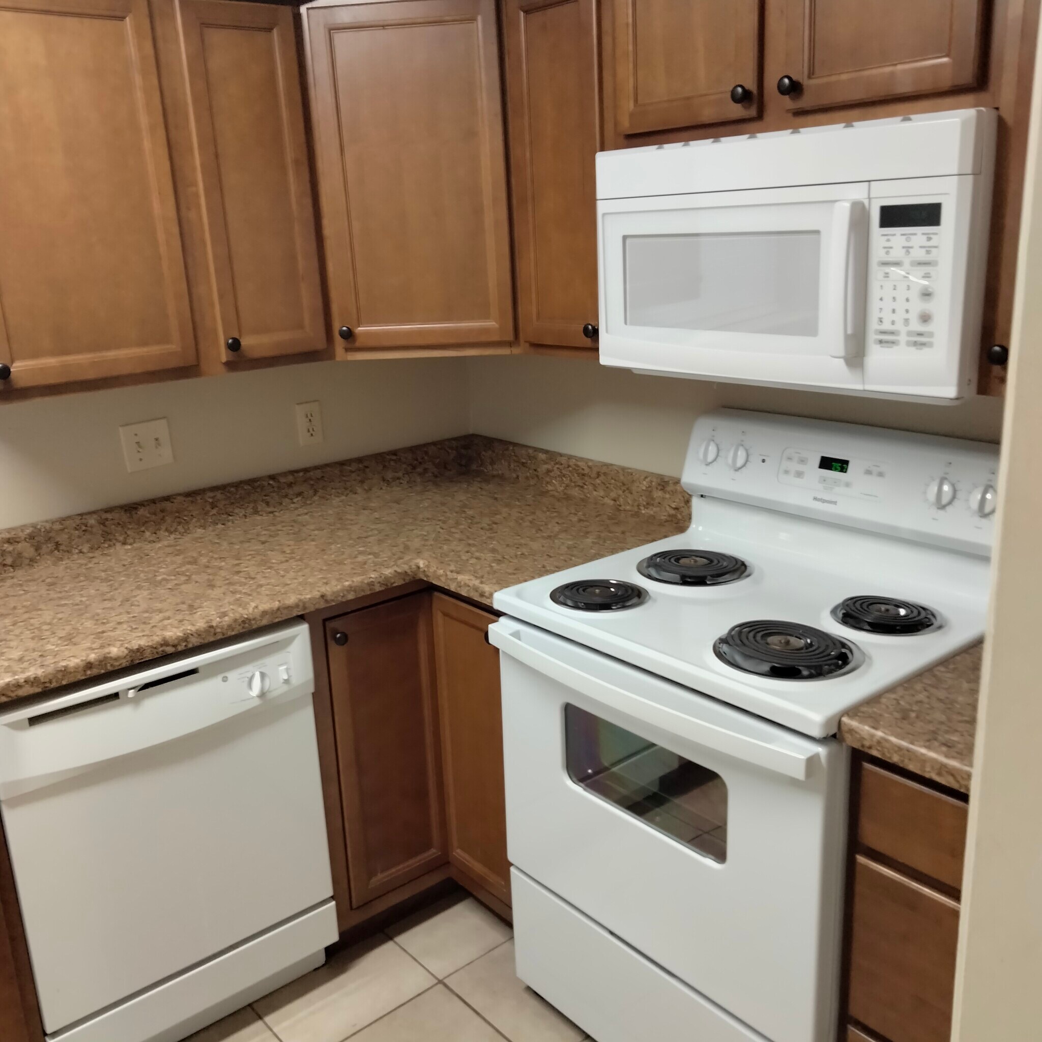 Building Photo - 1726 Brightside Dr